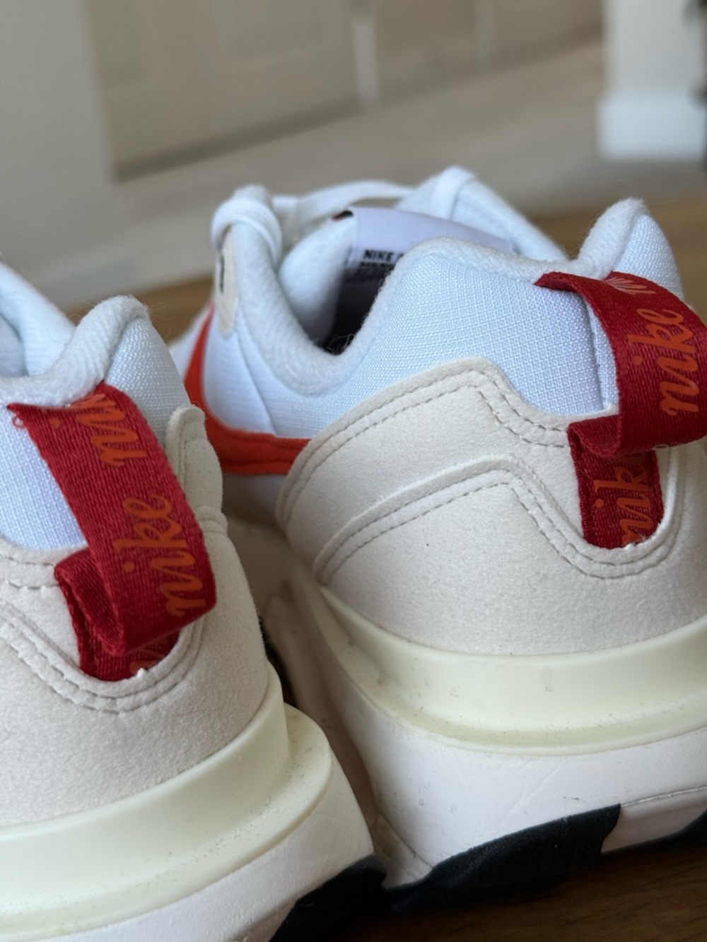 Nike Air Max Dawn Sneakers White Mantra Orange Women’s 8.5 - Picture 10 of 15